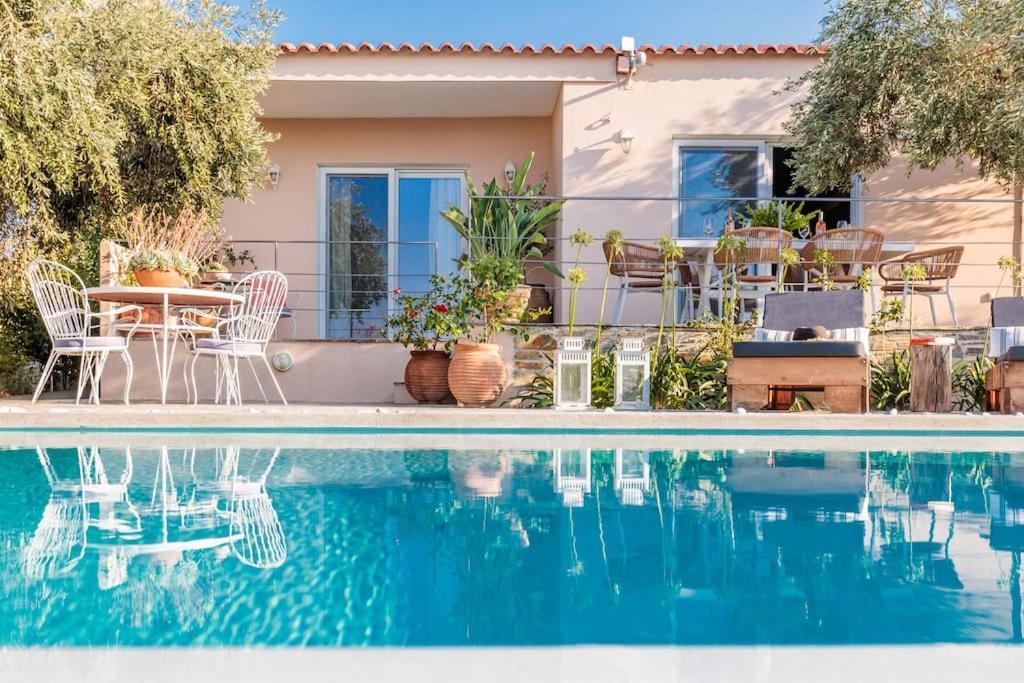 Skopelos Blue Heaven Pool Villa In Olive Grove ภายนอก รูปภาพ